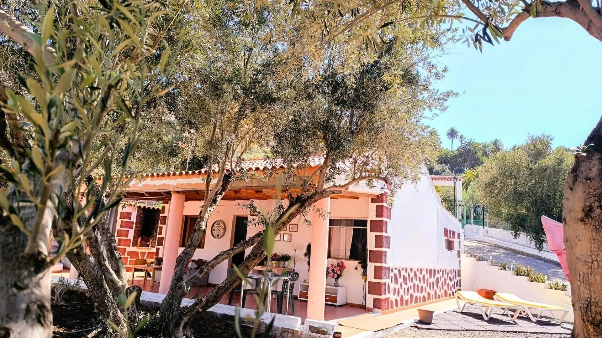 Django Vila Santa Lucia Espanha